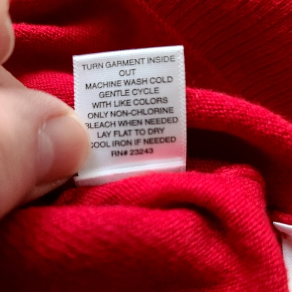 New York & Company red knit cardigan w/ ruffle, size large w/ buttons - Picture 7 of 7